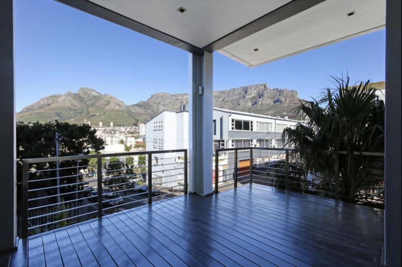 2 Bedroom Property for Sale in Cape Town City Centre Western Cape